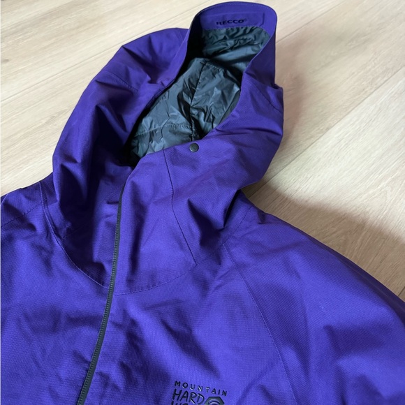 Mountain Hardwear Women's Deep Purple Ski Jacket - Picture 4 of 7